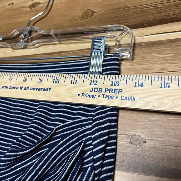 BCBG‎  maxazria women mini pull on  blue white striped skirt size  X-small - Picture 10 of 12